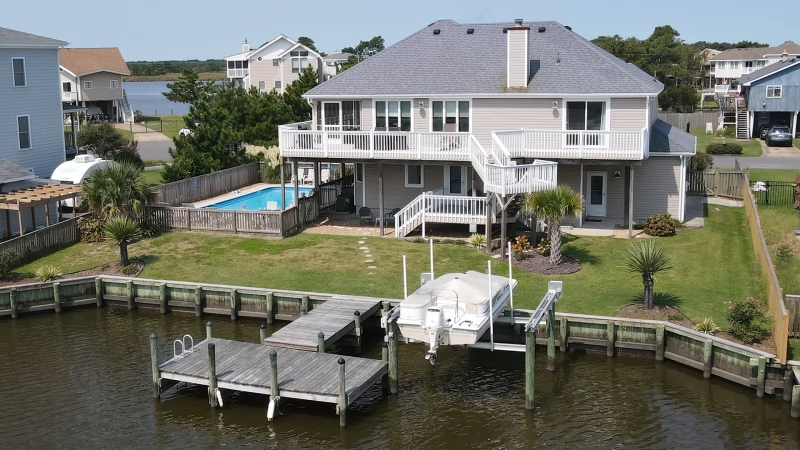Bay Paradise