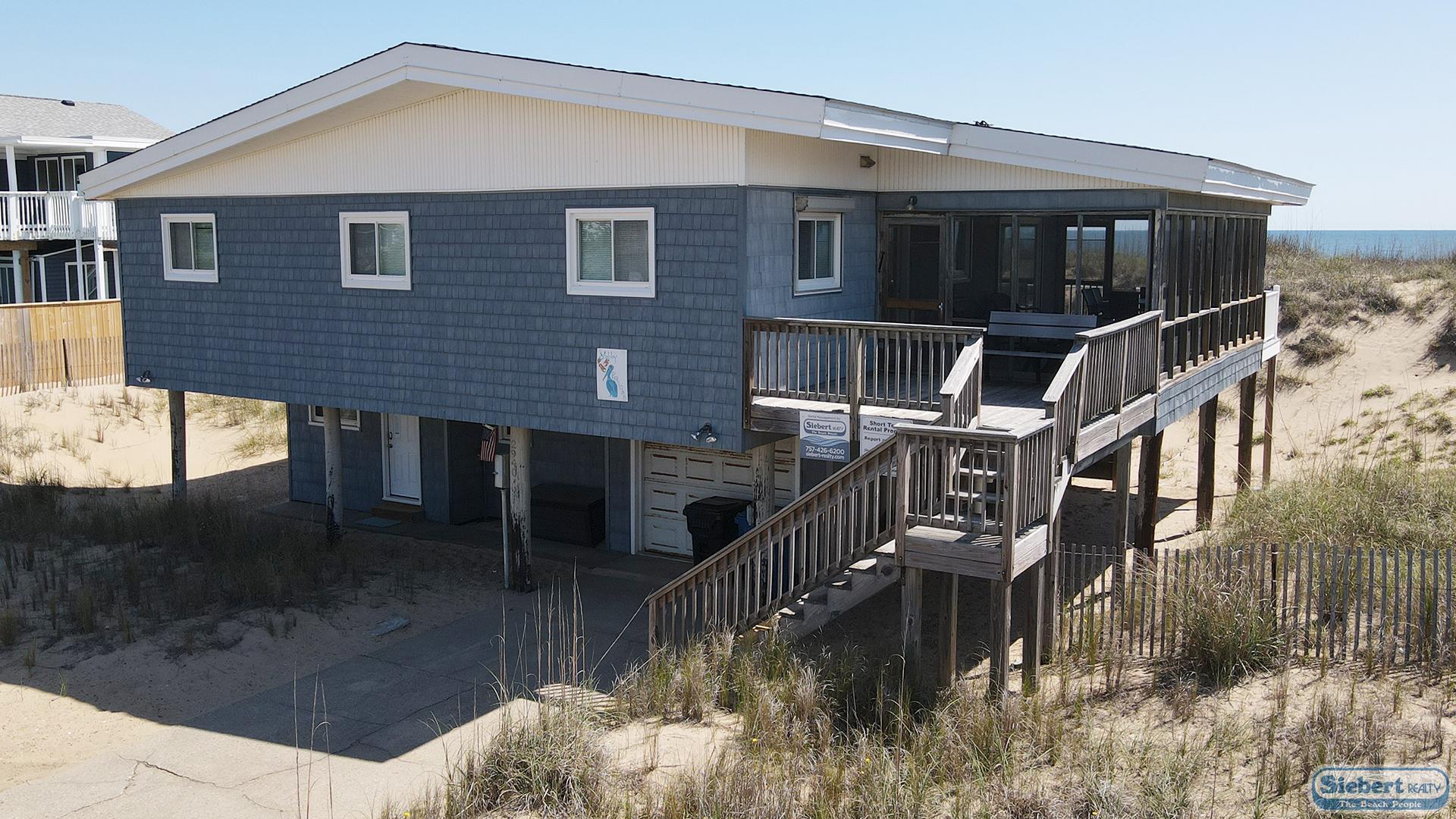Crabby Pelican Exterior