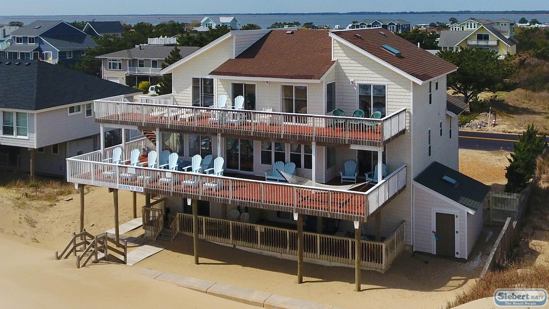 Queen O Sea Exterior
