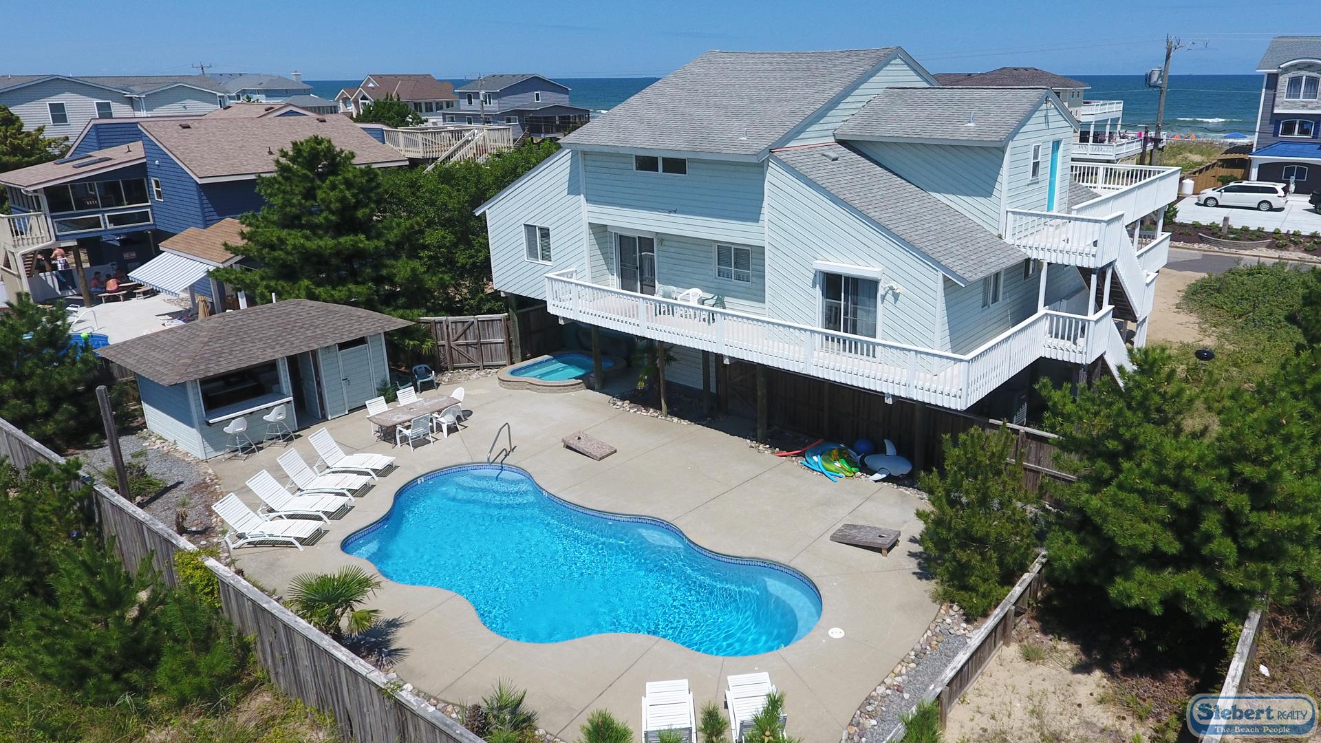 Summer Set Exterior