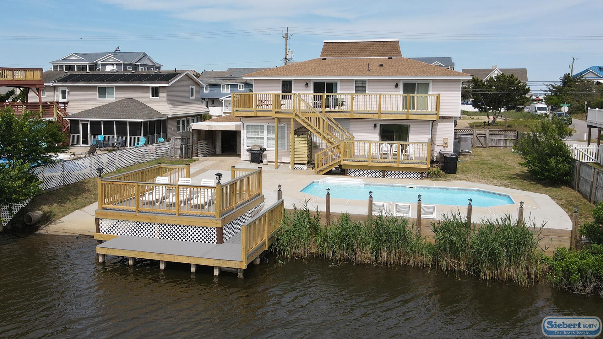 All For Fun Exterior