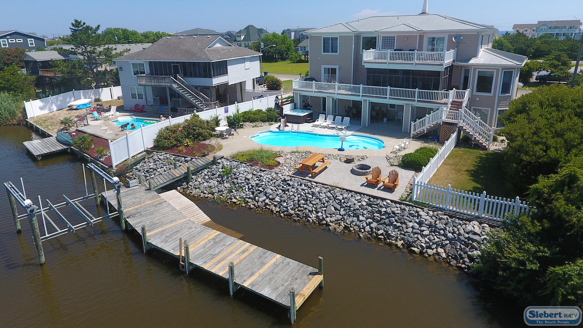 Journeys End Exterior
